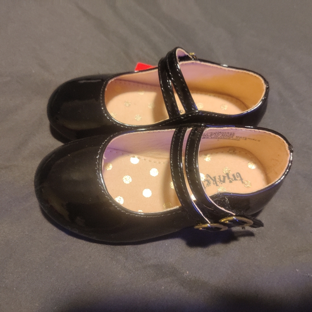 Girl dress shoes